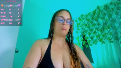 Snapshot of sussanmiller_ chatting on March 2, 1:16 pm sussanmiller_ online show from March 2, 1:16 pm