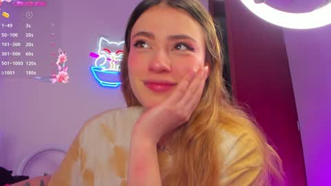 Snapshot of susssan_ferry chatting on January 13, 2:18 am Susy online show from January 13, 2:18 am