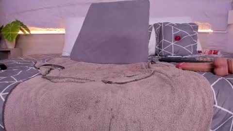 Snapshot of sussy1x_ chatting on March 27, 8:26 am Susy online show from March 27, 8:26 am