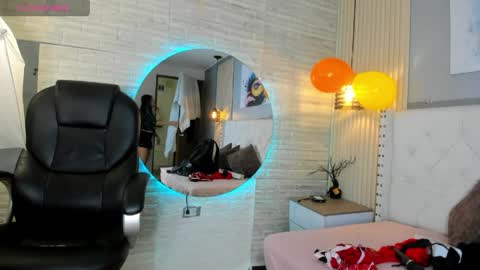 Snapshot of sussy__stone chatting on April 29, 11:47 am online show from April 29, 11:47 am