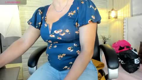 Snapshot of sussy__stone chatting on May 11, 11:38 am online show from May 11, 11:38 am