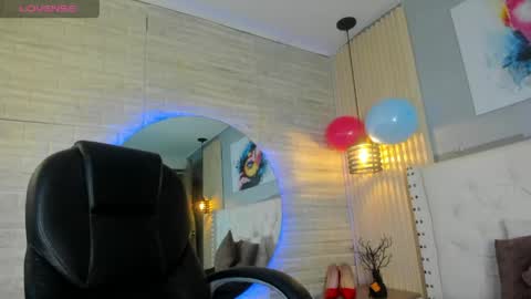 Snapshot of sussy__stone chatting on May 21, 12:12 pm online show from May 21, 12:12 pm
