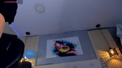 Snapshot of sussy__stone chatting on May 23, 11:14 am online show from May 23, 11:14 am