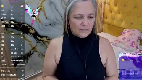 Snapshot of sussy_perez_ chatting on February 28, 3:51 am Sussy online show from February 28, 3:51 am