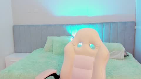 sussy_sweet4u online show from September 12, 10:59 am