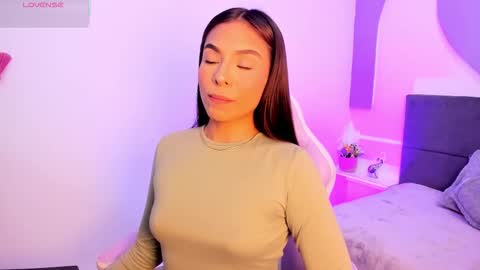 sussy_sweet4u online show from November 9, 10:46 am