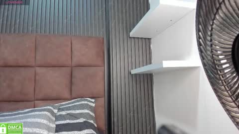 sussy_vixen online show from January 13, 4:07 am