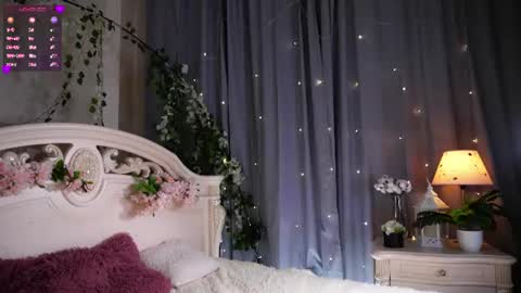 Mel online show from July 28, 8:52 pm