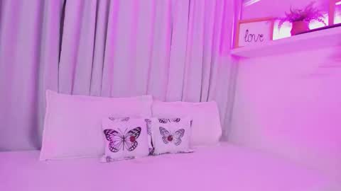 susyy online show from November 16, 7:19 pm