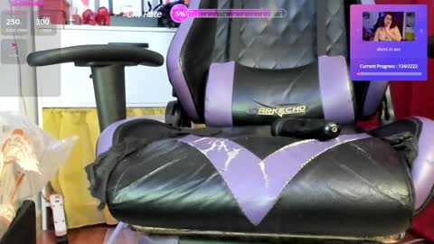 Susan   .. oo .. Independent Model online show from February 8, 1:32 am