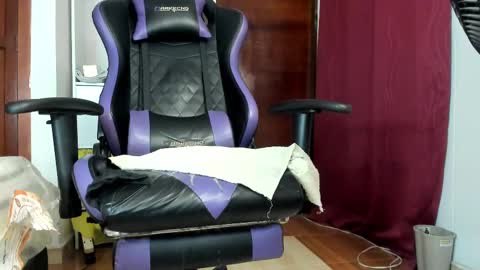 Susan   .. oo .. Independent Model online show from February 12, 11:09 pm