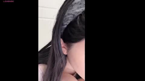 xixi online show from December 14, 12:43 pm