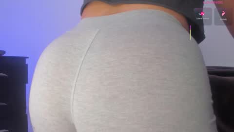 suzanana online show from October 10, 6:40 pm