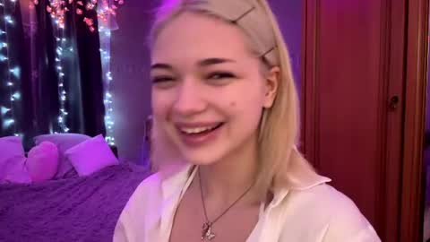 Stacy online show from June 30, 11:28 pm