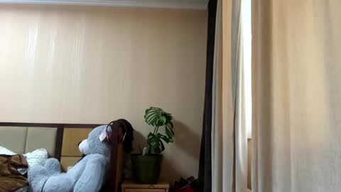 Emila online show from April 23, 12:40 pm