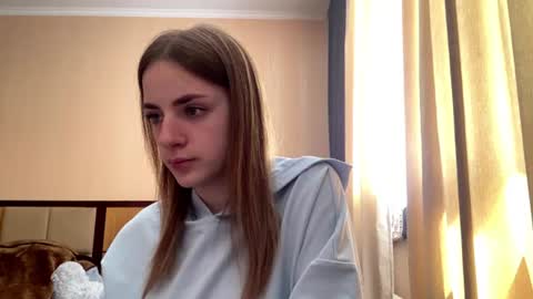 Emila online show from June 16, 11:13 am