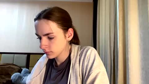 Emila online show from June 28, 7:47 am