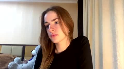 Emila online show from July 8, 7:24 am