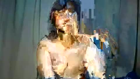 Snapshot of suzeie404 chatting on March 19, 8:13 pm suzeie404 online show from March 19, 8:13 pm