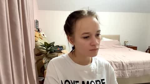Lilu online show from September 23, 6:33 pm