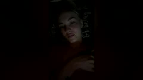 Snapshot of suzie_jenny chatting on July 26, 8:16 pm Suzie Jenny online show from July 26, 8:16 pm