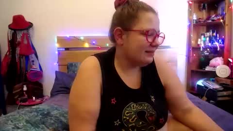 suzie stardust online show from February 4, 11:53 pm