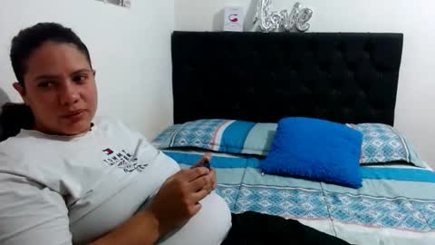 Snapshot of suzy_paz chatting on March 29, 7:14 pm suzy_paz online show from March 29, 7:14 pm