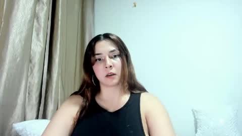 Snapshot of suzygamingfairy chatting on February 9, 1:20 am Suzy Amaya online show from February 9, 1:20 am