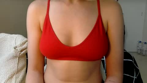 Snapshot of suzysummerrrrrrrrr chatting on February 9, 5:01 pm The real sugar baby Suzy Summer online show from February 9, 5:01 pm