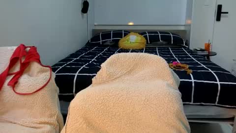 Snapshot of suzysummerrrrrrrrr chatting on February 16, 2:43 pm The real sugar baby Suzy Summer online show from February 16, 2:43 pm