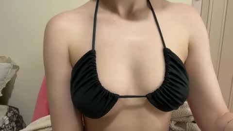 Snapshot of suzysummerrrrrrrrr chatting on September 14, 10:47 am The real sugar baby Suzy Summer online show from September 14, 10:47 am