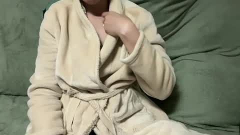 Snapshot of suzysummerrrrrrrrr chatting on October 7, 8:33 am The real sugar baby Suzy Summer online show from October 7, 8:33 am