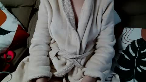 Snapshot of suzysummerrrrrrrrr chatting on October 18, 8:37 am The real sugar baby Suzy Summer online show from October 18, 8:37 am