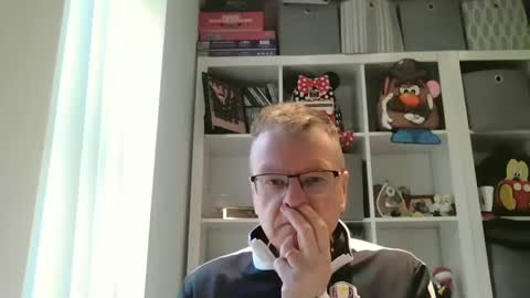 swchap1217 online show from March 3, 7:32 am