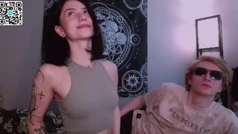 sweaties3 online show from October 8, 8:56 am