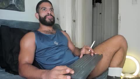 Snapshot of sweatyhairypig1 chatting on February 12, 8:42 am joel bliss online show from February 12, 8:42 am