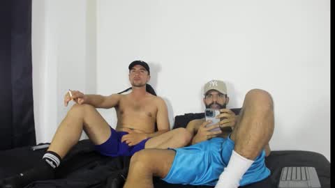 Snapshot of sweatyhairypig1 chatting on March 8, 4:16 am joel bliss online show from March 8, 4:16 am