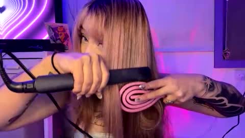 Valeria online show from May 23, 8:18 am