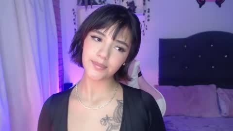 Snapshot of sweeetkittyy22 chatting on June 14, 5:20 am sweeetkittyy22 online show from June 14, 5:20 am