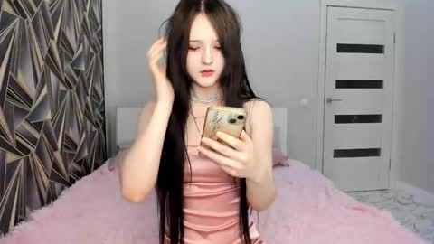 Snapshot of sweeety_peach chatting on March 23, 9:35 am sweeety_peach online show from March 23, 9:35 am