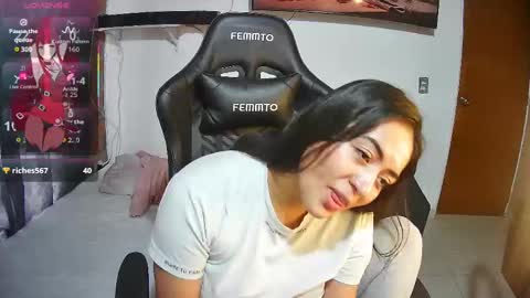 sweet10salome online show from October 25, 2:13 pm