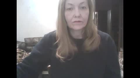 sweet4blonde609 online show from February 19, 7:04 am