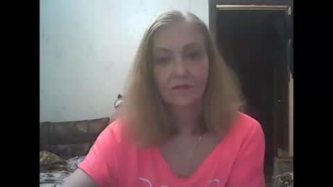sweet4blonde609 online show from June 7, 3:38 pm