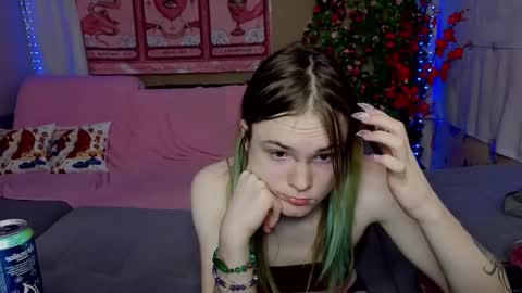 Haeyang  Torry online show from March 17, 6:11 pm