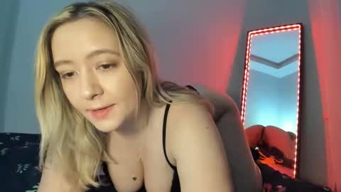 Anne Marie online show from October 11, 8:24 am