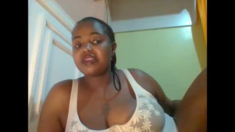 sweet52537 online show from October 21, 7:03 pm