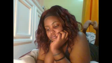 sweet52537 online show from November 5, 11:49 pm