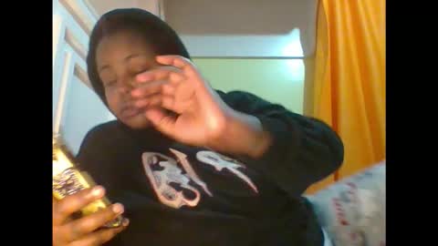 sweet52537 online show from November 13, 9:58 pm