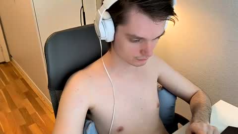 Sweet boy online show from July 8, 1:59 pm