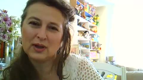 Snapshot of sweet__july chatting on June 23, 9:18 am sweet__july online show from June 23, 9:18 am